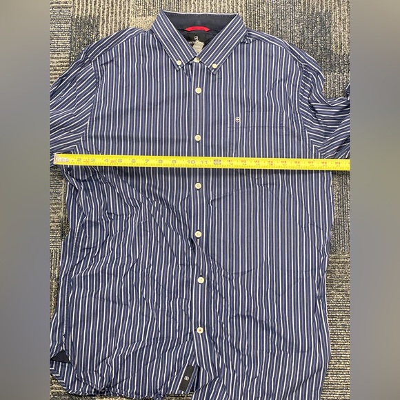Victorinox Mens Button Down. Size: L - Picture 9 of 10